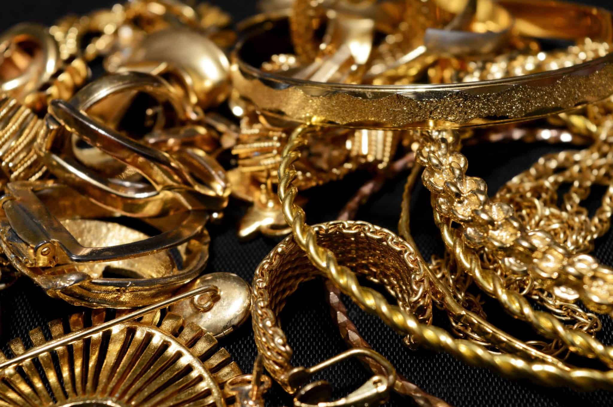 Gold Jewelry at Wholesale Prices A Smart Buying Guide