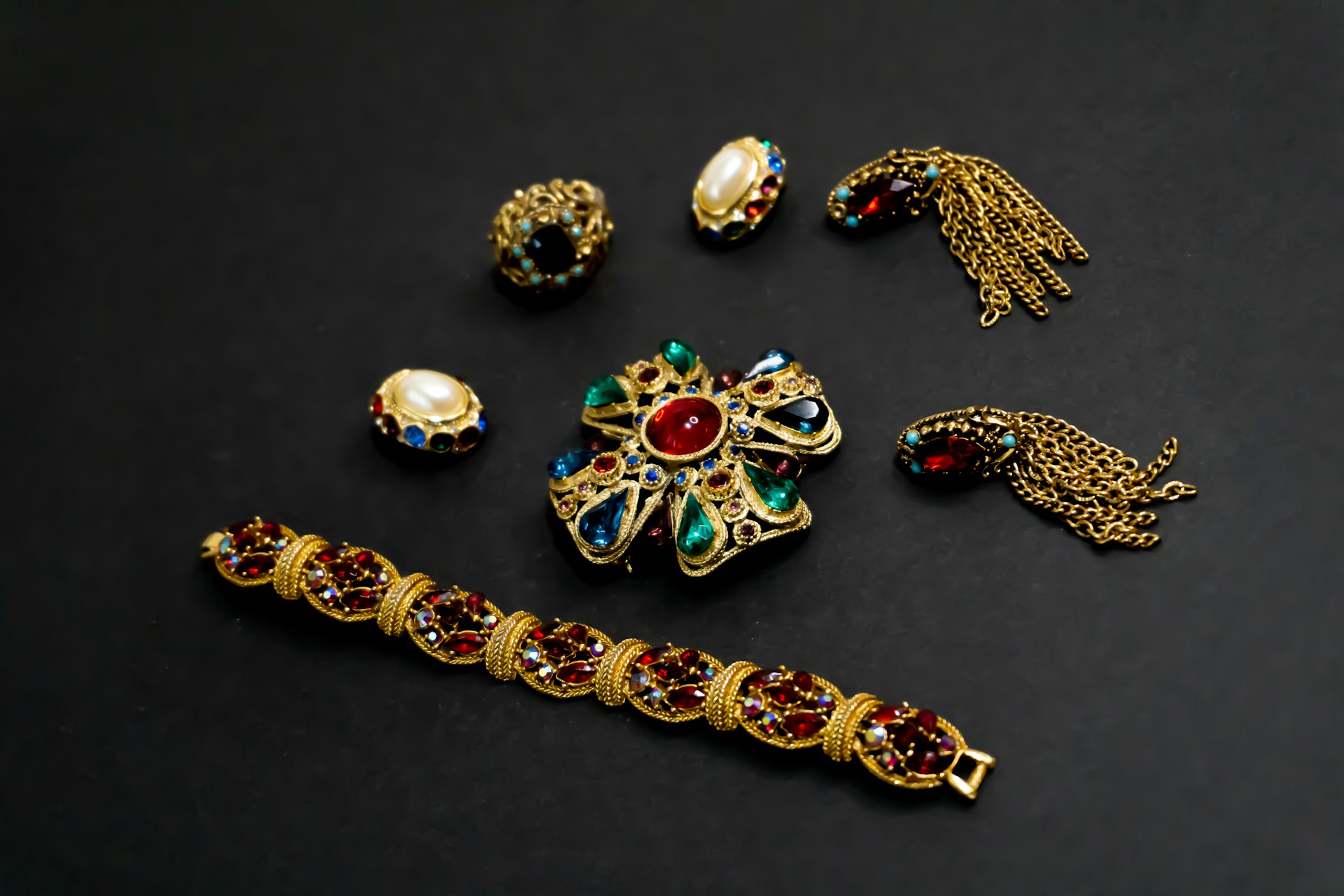 Why 18K Italian Gold Is Superior A Blend Of Craftsmanship, Purity, And Prestige