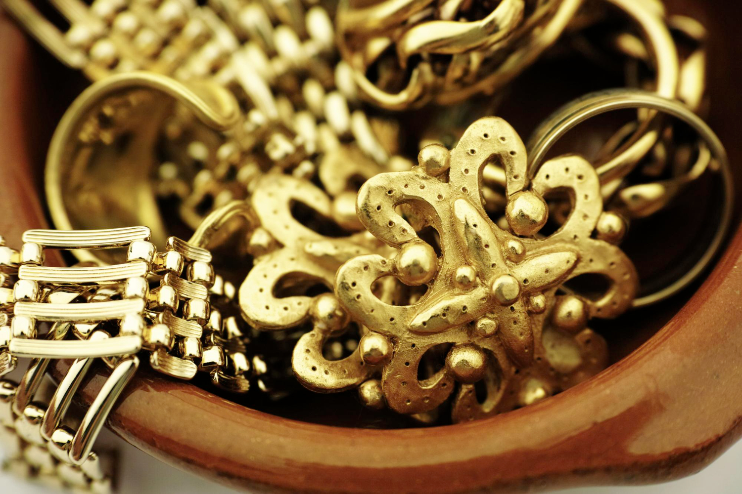 Top 5 Italian Gold Jewelry Trends in Dubai for 2025